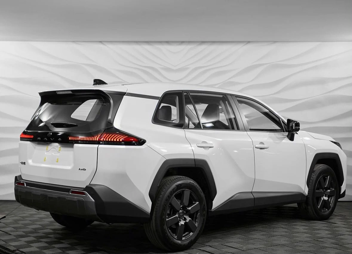 Toyota Rav4, 2026 — фото 5 из 11