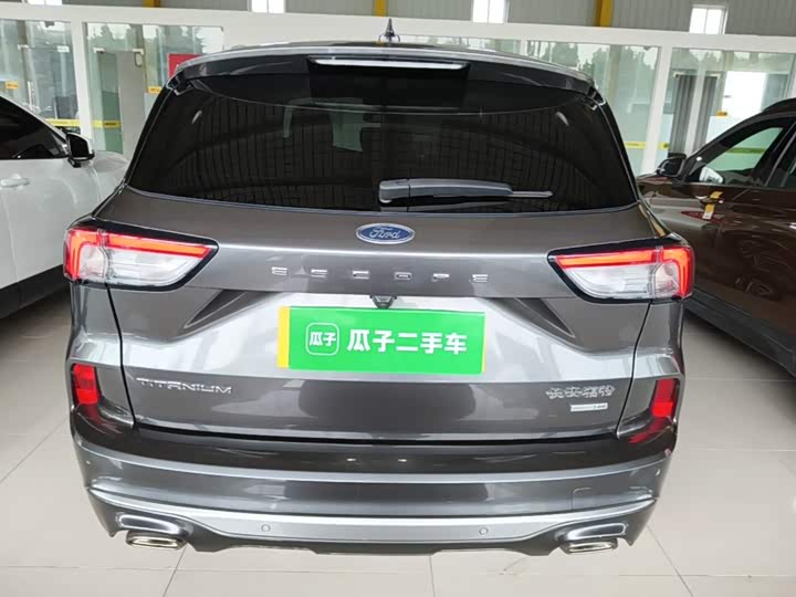 Ford Escape, 2022 — фото 6 из 9