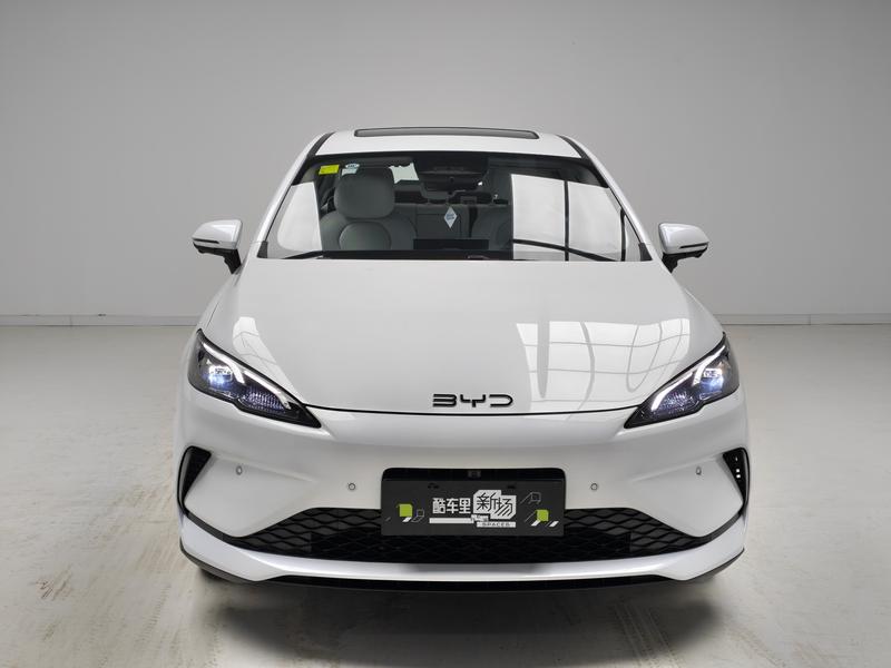BYD Seal 05 DM-i Hybrid, 2024 — фото 2 из 12