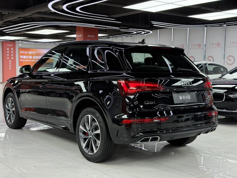Audi Q5L, 2024 — фото 4 из 10