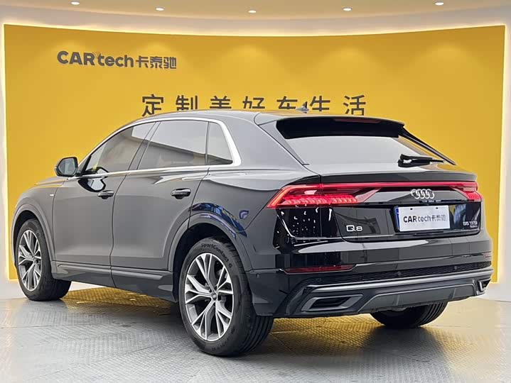 Audi Q8, 2022 — фото 7 из 9