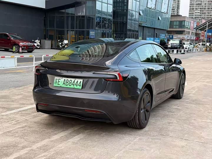 Tesla Model 3, 2025 — фото 4 из 9