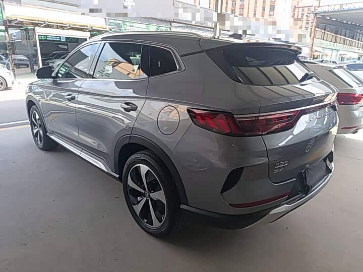 BYD Song Plus Hybrid/EV, 2022 — фото 5 из 9