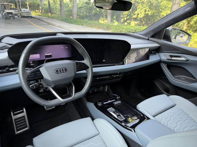 Audi Q6L e-tron, 2025 — фото 9 из 12