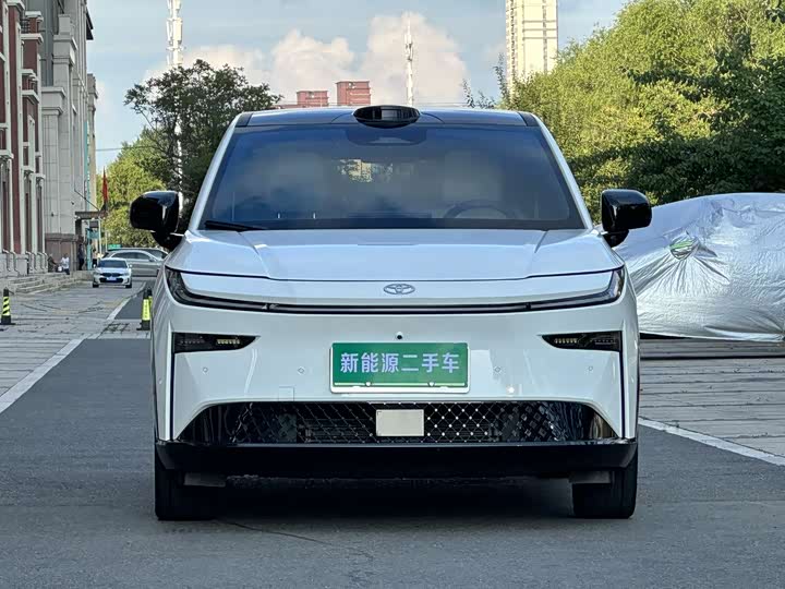 Toyota bZ3X, 2025 — фото 2 из 9