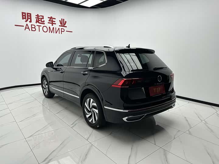 Volkswagen Tiguan L Pro, 2022 — фото 8 из 9