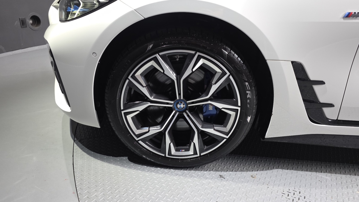 BMW i4, 2024 — фото 5 из 12