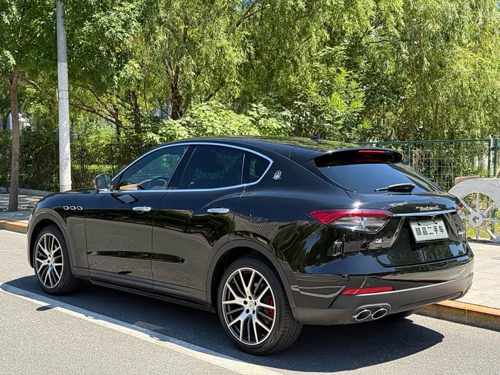 Maserati Levante, 2021 — фото 5 из 9