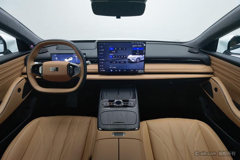 Geely Galaxy Starshine 8 EM-i, 2025 — фото 8 из 12