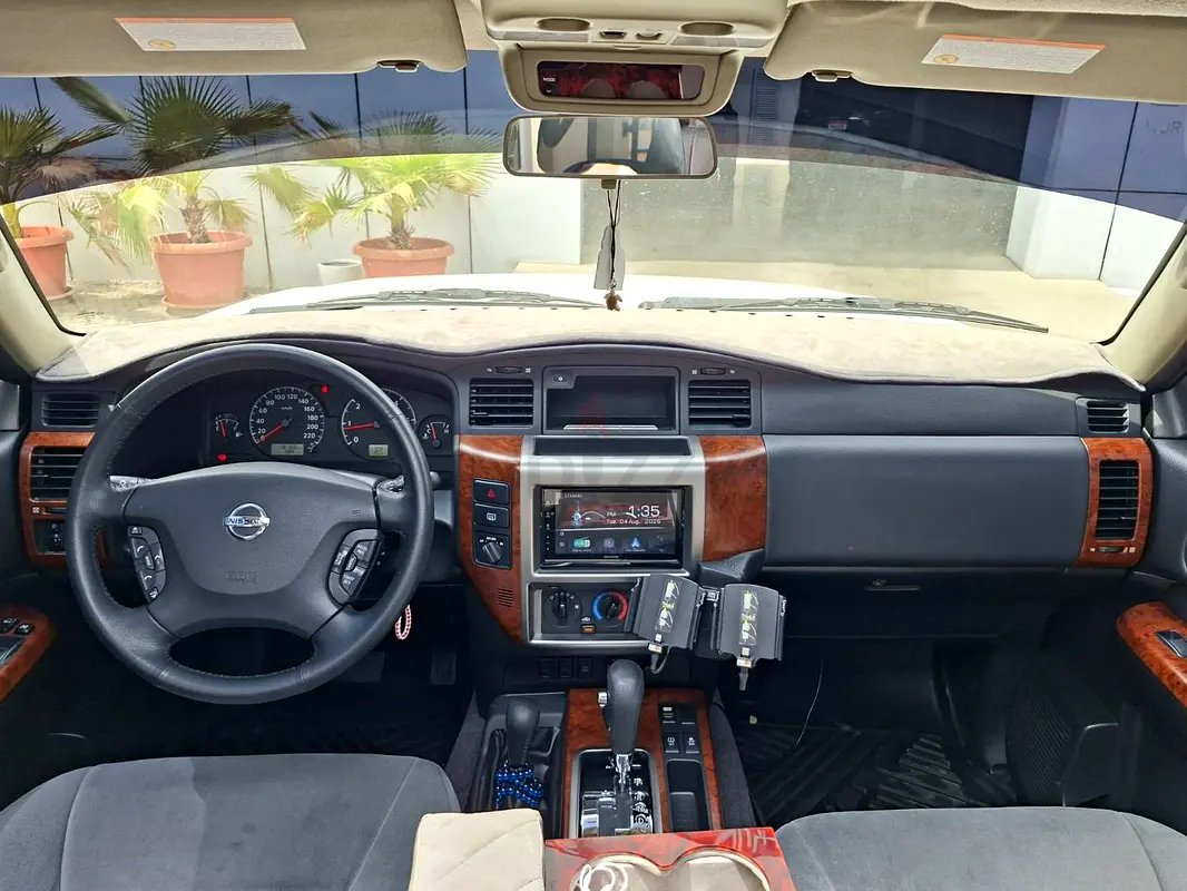 Nissan Patrol Safari, 2024 — фото 9 из 10