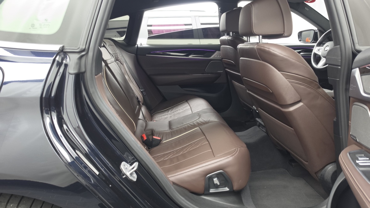 BMW Gran Turismo, 2024 — фото 11 из 12