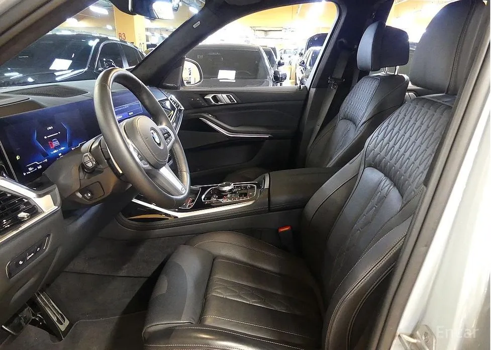 BMW X7, 2024 — фото 10 из 12