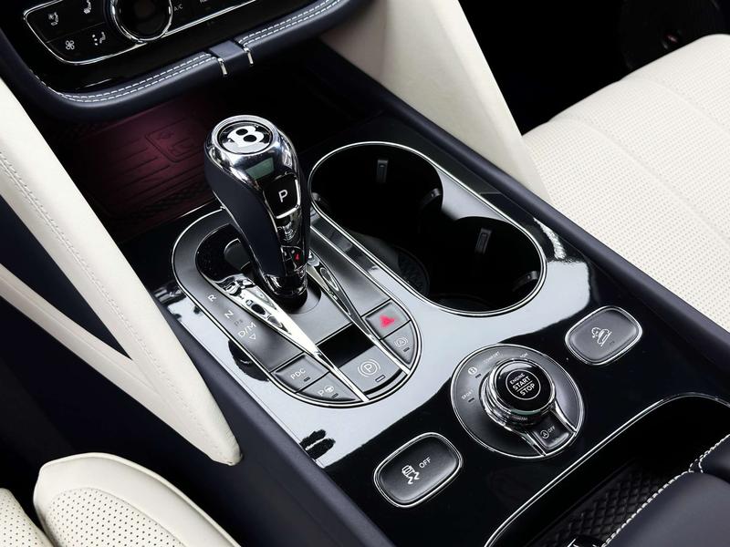 Bentley Bentayga, 2022 — фото 11 из 12