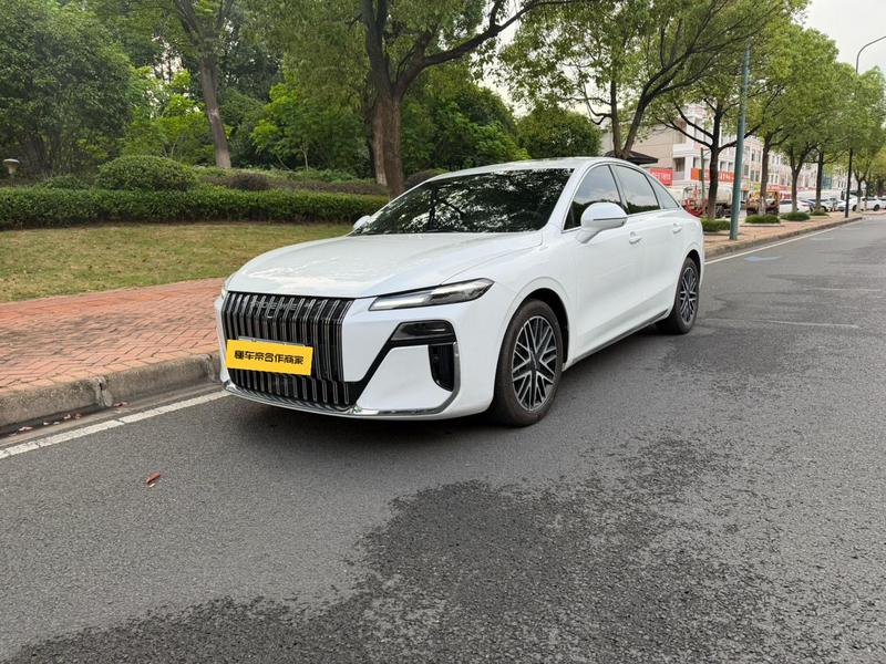 Roewe M7 DMH, 2025 — купить в Санкт-Петербурге под ключ