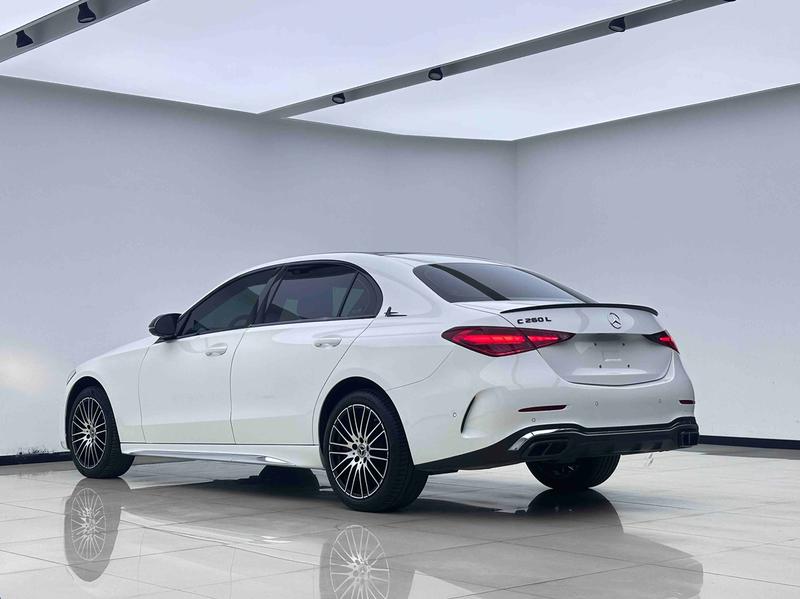 Mercedes-Benz C-Class, 2023 — фото 4 из 9