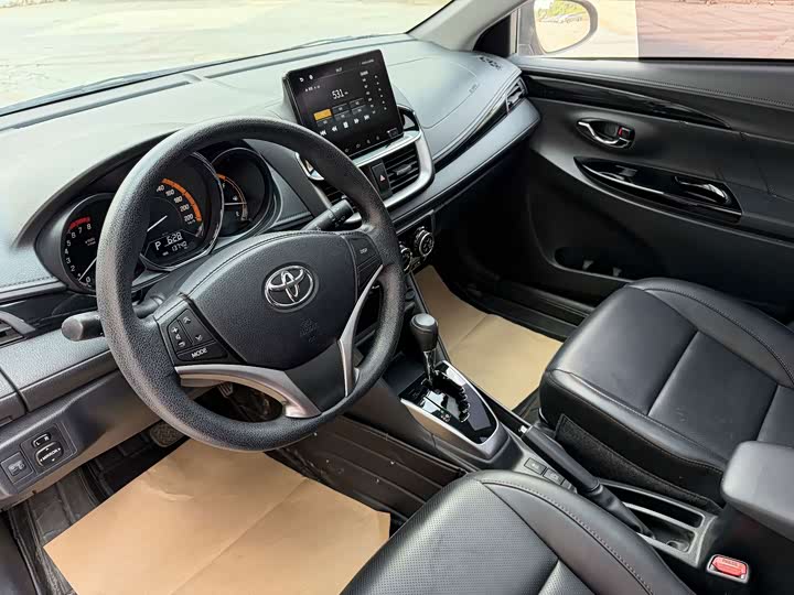 Toyota Yaris L Hatchback, 2022 — фото 6 из 9