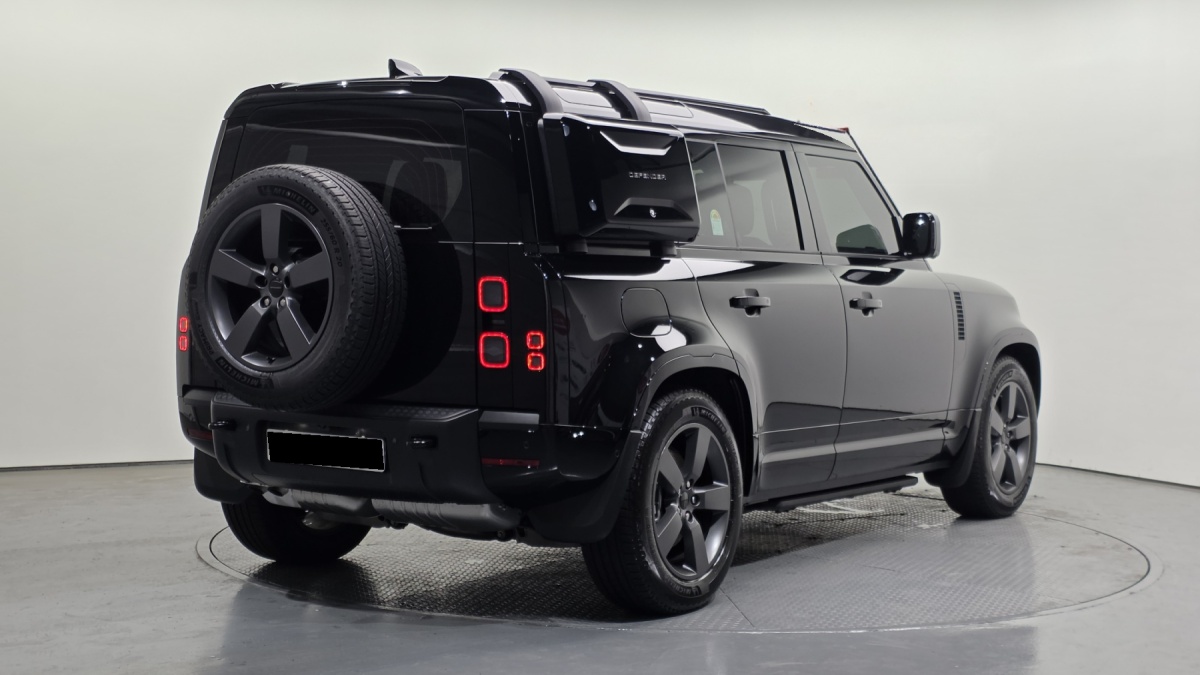 Land Rover Defender, 2025 — фото 2 из 12