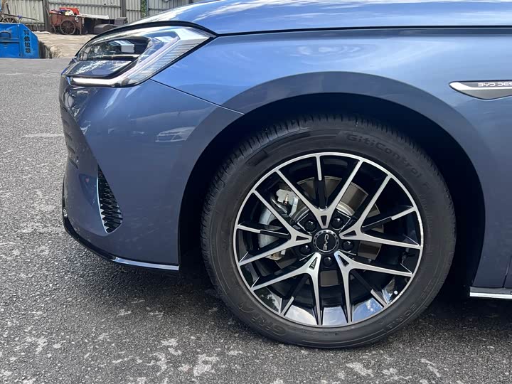 BYD Seal 07 DM-i Hybrid, 2025 — фото 5 из 9