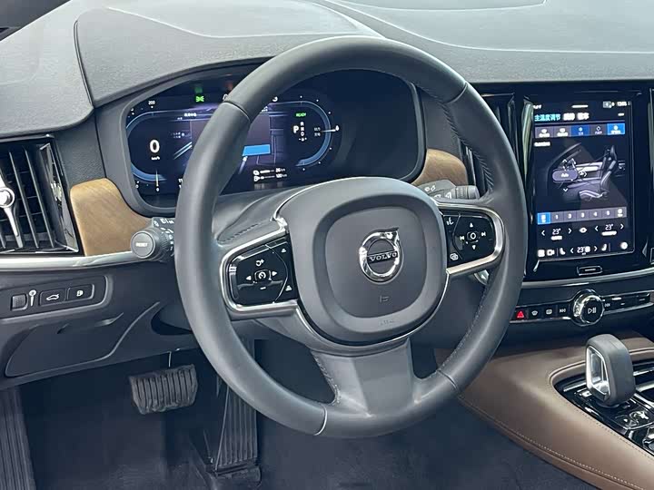 Volvo S90 Hybrid, 2021 — фото 6 из 9