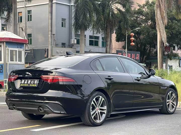 Jaguar XE L, 2022 — фото 5 из 9