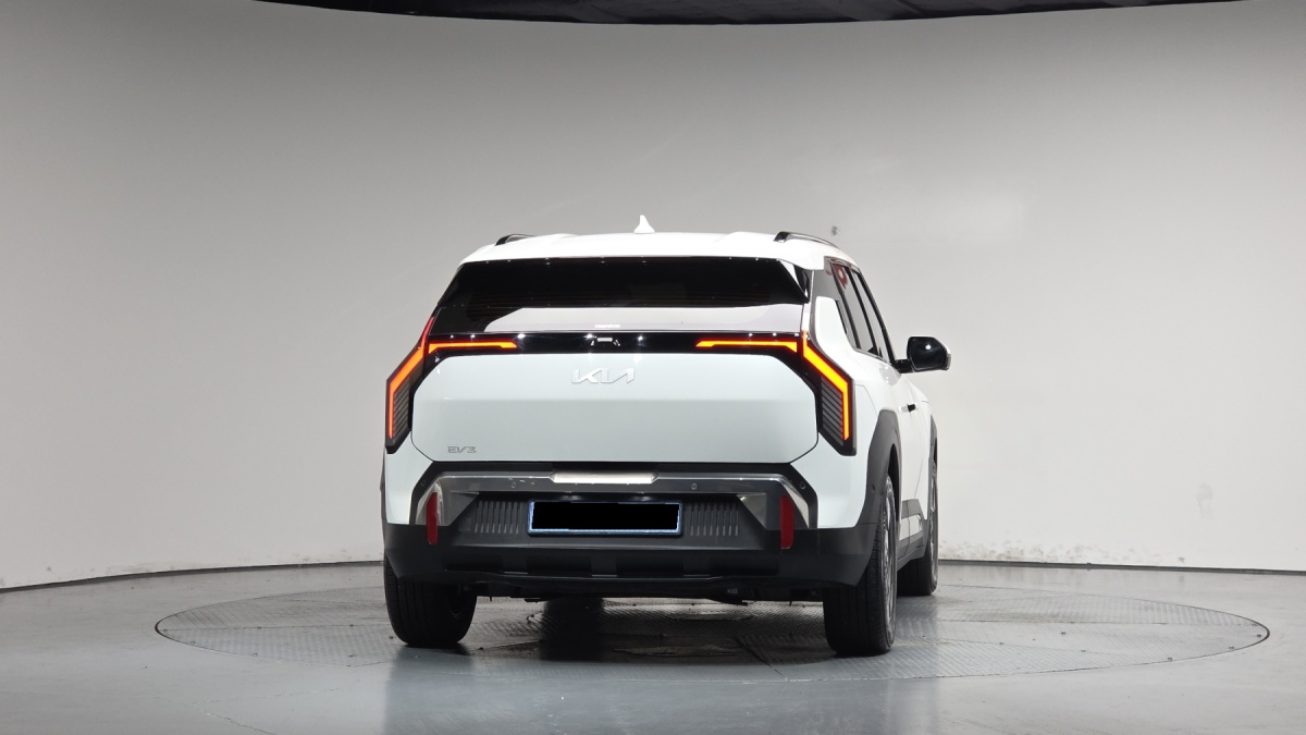 Kia EV3, 2025 — фото 4 из 12