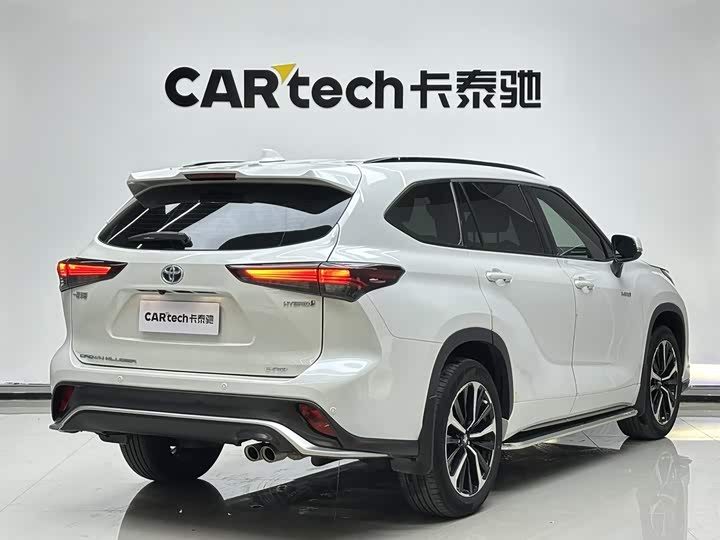 Toyota Crown Kluger, 2024 — фото 3 из 9