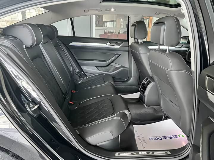 Volkswagen Magotan GTE Hybrid, 2023 — фото 4 из 9