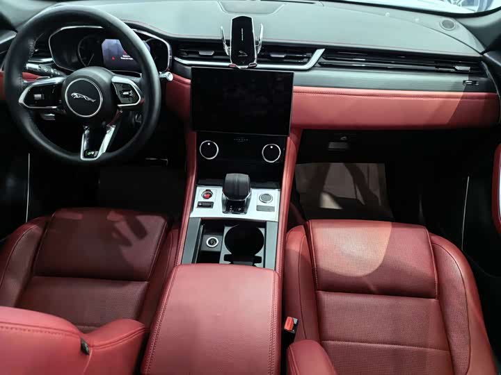 Jaguar F-Pace, 2022 — фото 6 из 9