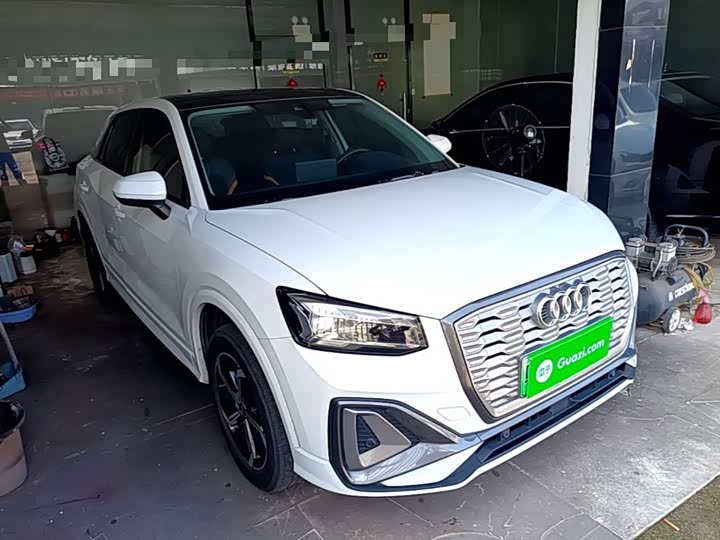 Audi Q2L e-tron, 2022 — фото 4 из 9
