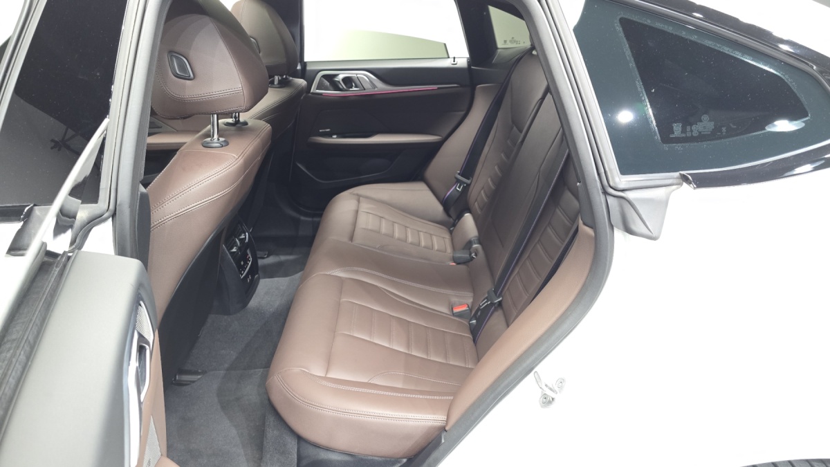 BMW i4, 2025 — фото 5 из 12