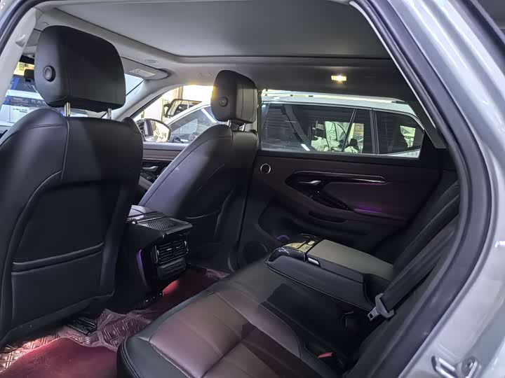 Land Rover Range Rover Evoque L, 2023 — фото 9 из 9