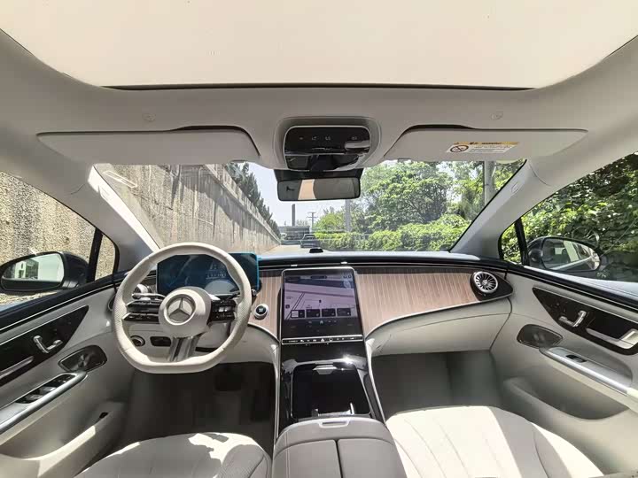Mercedes-Benz EQE, 2025 — фото 8 из 9