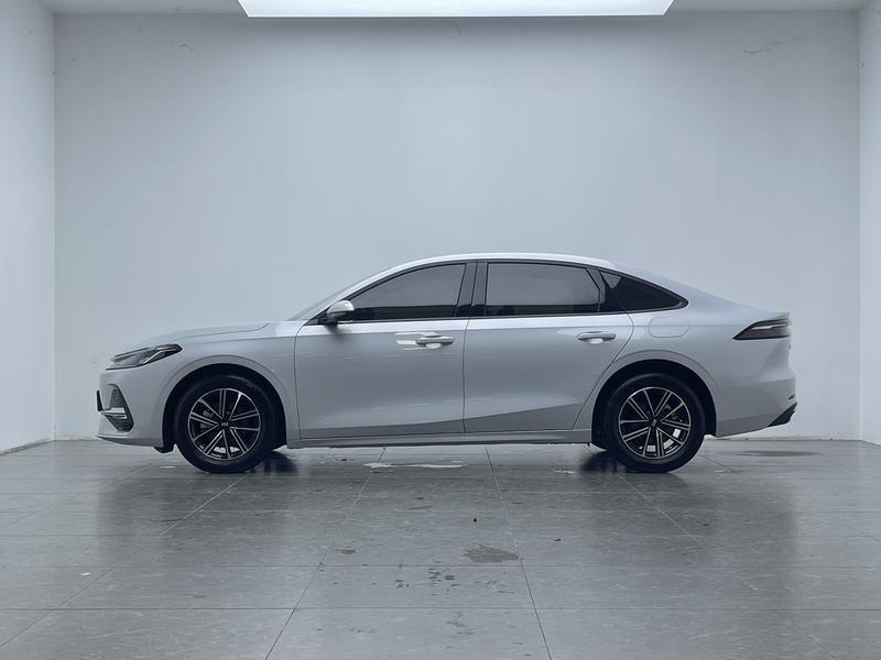 Geely Galaxy A7, 2025 — фото 4 из 12