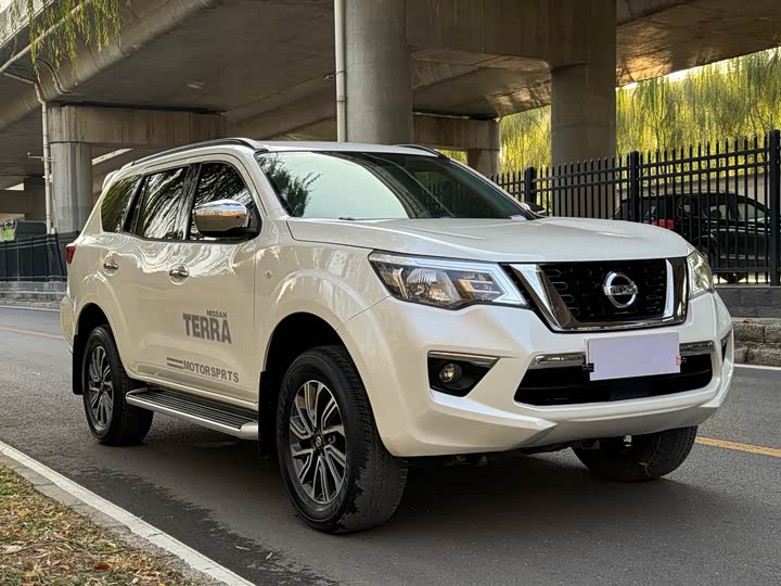 Nissan Terra, 2022 — фото 3 из 12