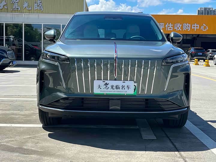 Hongqi HS6 Hybrid, 2025 — фото 2 из 9