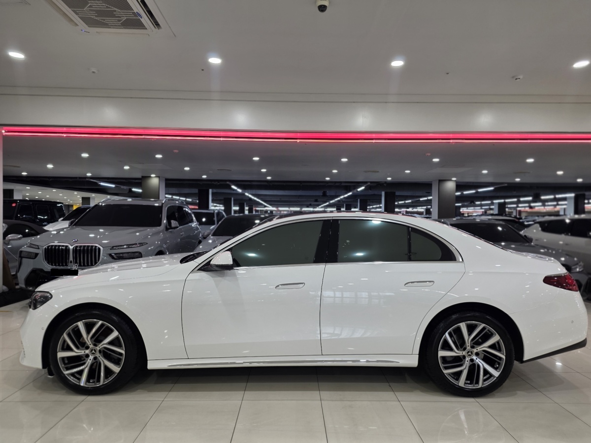 Mercedes-Benz E-Class, 2024 — фото 3 из 12