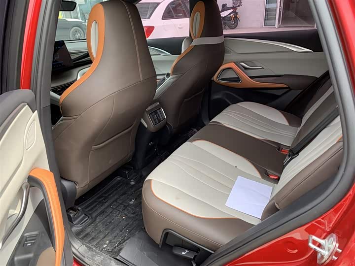 BYD Song Pro Hybrid, 2022 — фото 5 из 9
