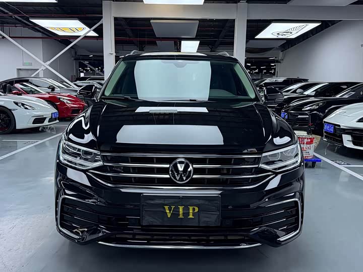 Volkswagen Tiguan L Pro, 2023 — фото 2 из 9