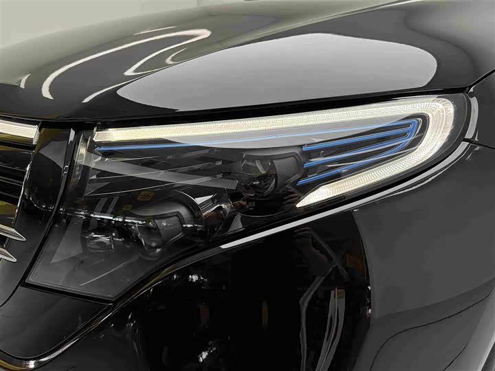 Mercedes-Benz EQC, 2021 — фото 7 из 9