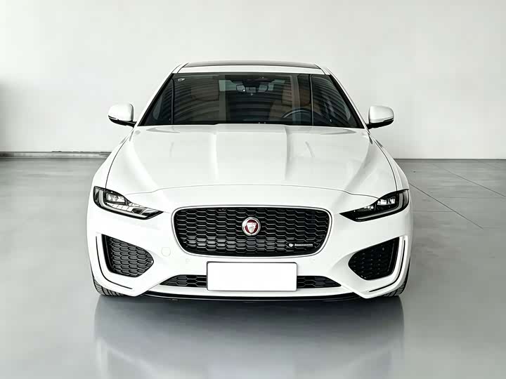 Jaguar XE L, 2023 — фото 2 из 9