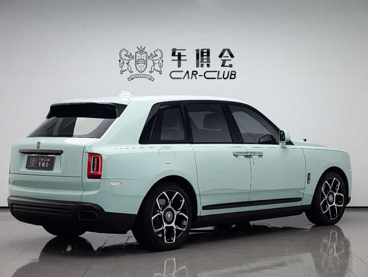 Rolls-Royce Cullinan, 2022 — фото 6 из 9