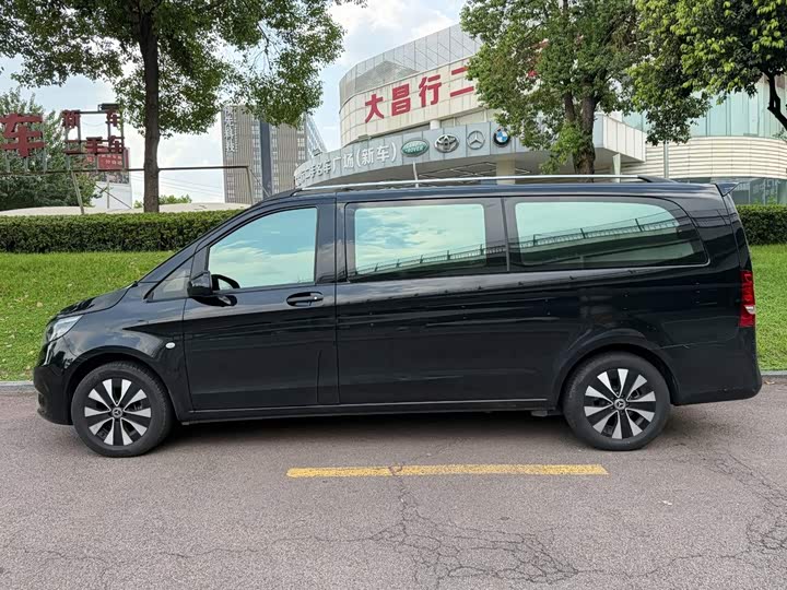 Mercedes-Benz Vito, 2023 — фото 3 из 9