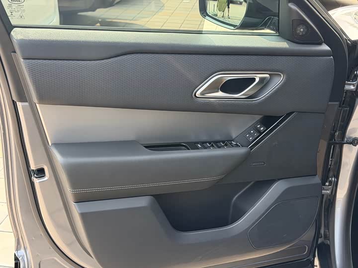 Land Rover Range Rover Velar, 2021 — фото 8 из 9
