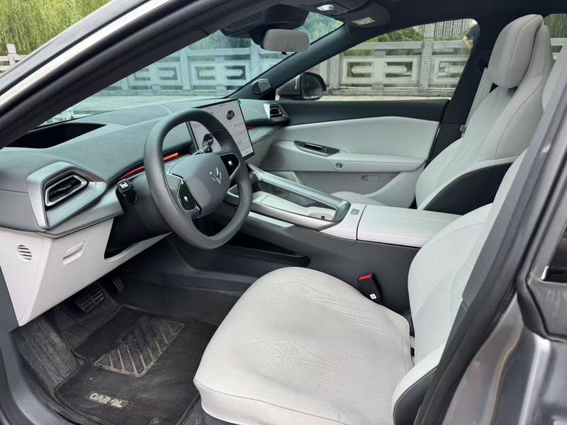 BAIC Arcfox Alpha S5, 2025 — фото 9 из 12