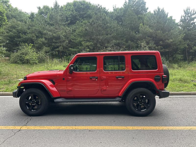 Jeep Wrangler, 2022 — фото 4 из 12