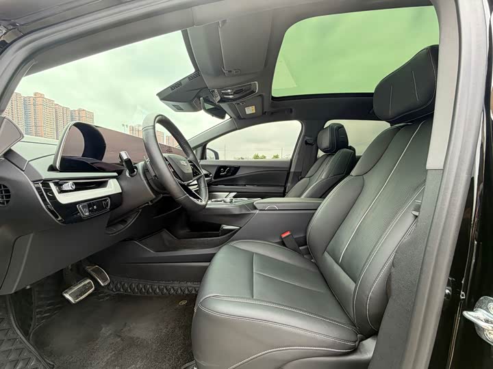 Cadillac Optiq, 2024 — фото 7 из 9