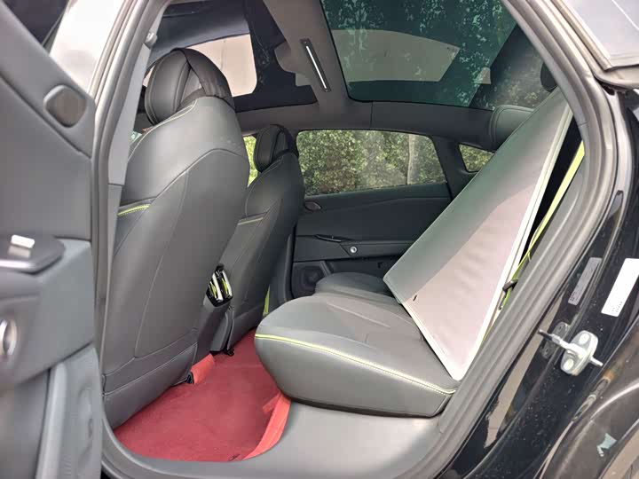 BAIC Arcfox Alpha S5, 2025 — фото 7 из 9