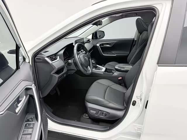 Toyota Wildlander, 2023 — фото 9 из 9