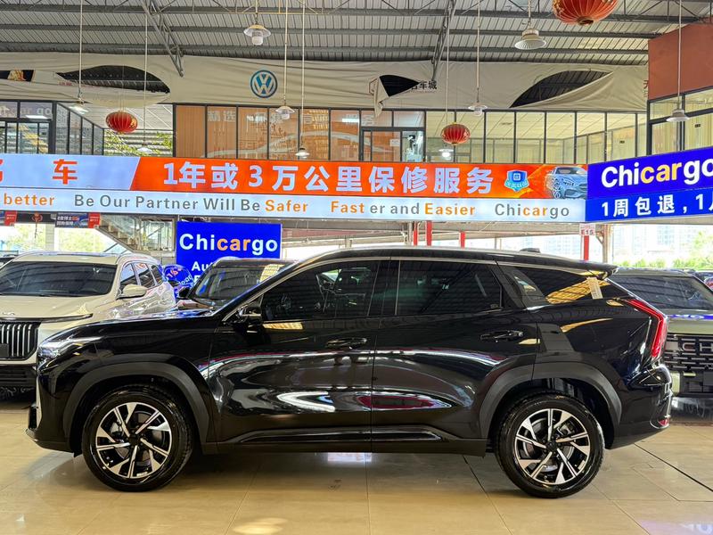 Geely Atlas L, 2025 — фото 3 из 10