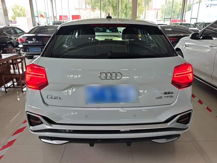 Audi Q2L, 2023 — фото 6 из 9